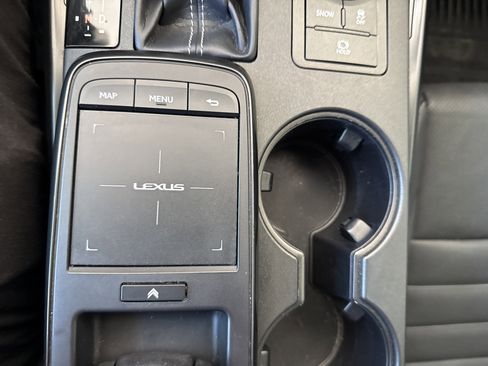 Used 2022 Lexus IS 350 F Sport w/ Dynamic Handling Package RWD image 31