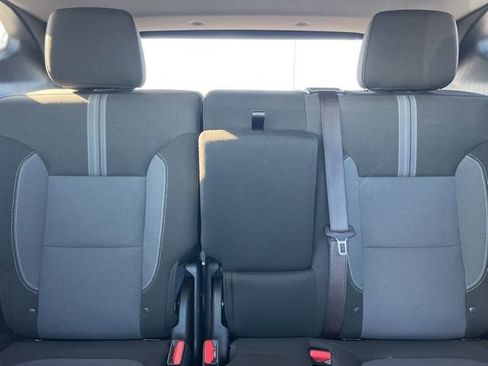 Used 2025 Chevrolet Blazer LT image 28