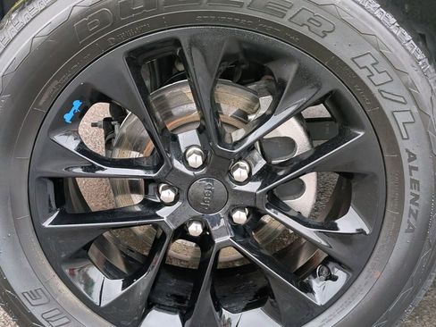 Used 2023 Jeep Wrangler Sahara w/ Cold Weather Group image 13