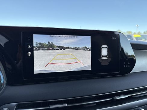 Used 2025 Hyundai Palisade SEL AWD/4WD image 17