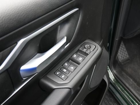 New 2026 RAM 1500 4x4 Crew Cab image 13