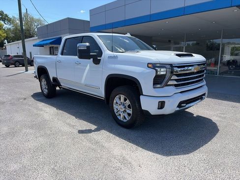 New 2026 Chevrolet Silverado 3500 High Country w/ High Country Premium Package AWD/4WD image 3