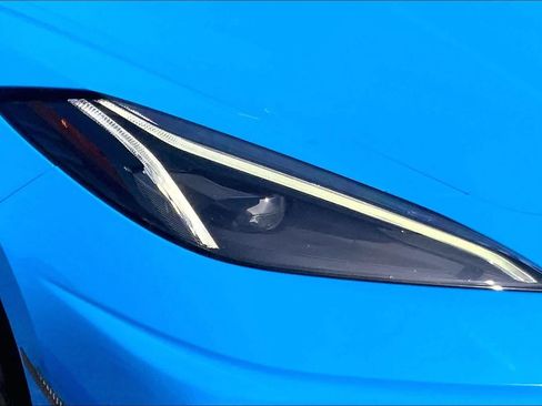 Used 2022 Chevrolet Corvette Stingray Premium Conv w/ Z51 Performance Package RWD image 22