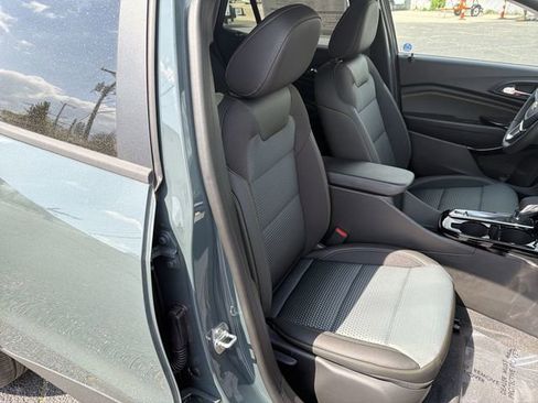 New 2026 Chevrolet Trax LT w/ Driver Confidence Package FWD image 18