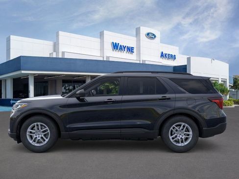 New 2026 Ford Explorer Active w/ Active Comfort Package image 2