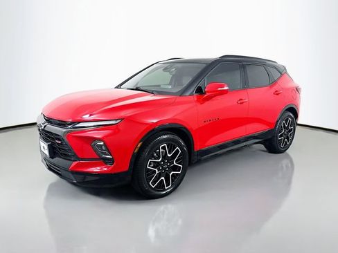 Used 2023 Chevrolet Blazer RS w/ Driver Confidence II Package FWD image 1