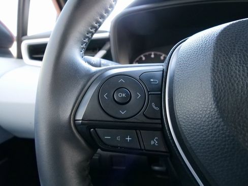 Used 2023 Toyota Corolla SE w/ SE Premium Package image 21