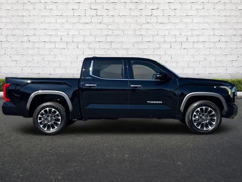 Used 2025 Toyota Tundra Limited AWD/4WD image 3