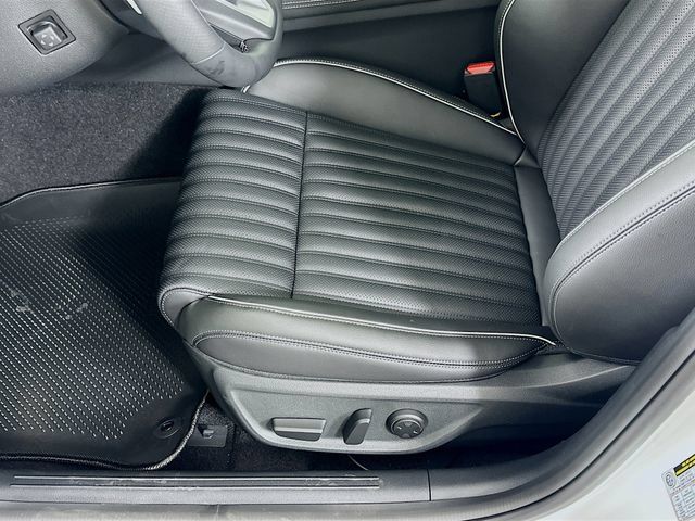 Certified 2026 Genesis G70 2.5T Prestige RWD image 21