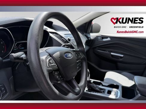 Used 2017 Ford Escape SE FWD image 16