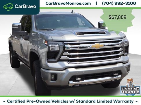 Used 2025 Chevrolet Silverado 2500 High Country w/ Technology Package AWD/4WD image 8