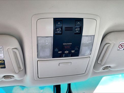 Used 2013 Lexus GX 460 w/ Comfort Plus Pkg AWD/4WD image 32