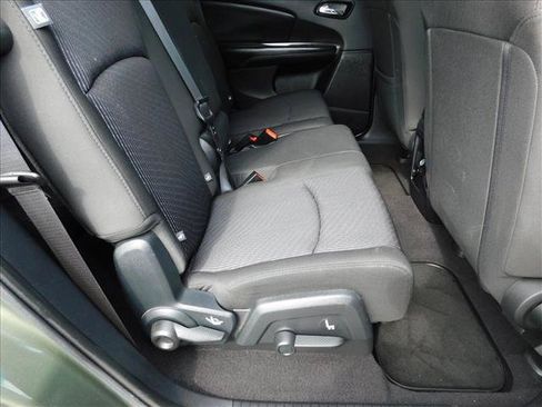 Used 2016 Dodge Journey SE w/ Flexible Seating Group FWD image 26