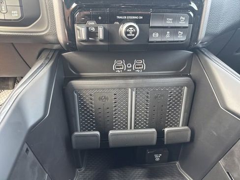 New 2026 RAM 3500 Laramie w/ Night Edition AWD/4WD image 39