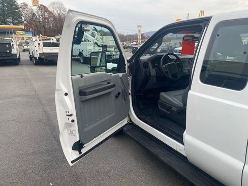 Used 2011 Ford F350 XL image 8