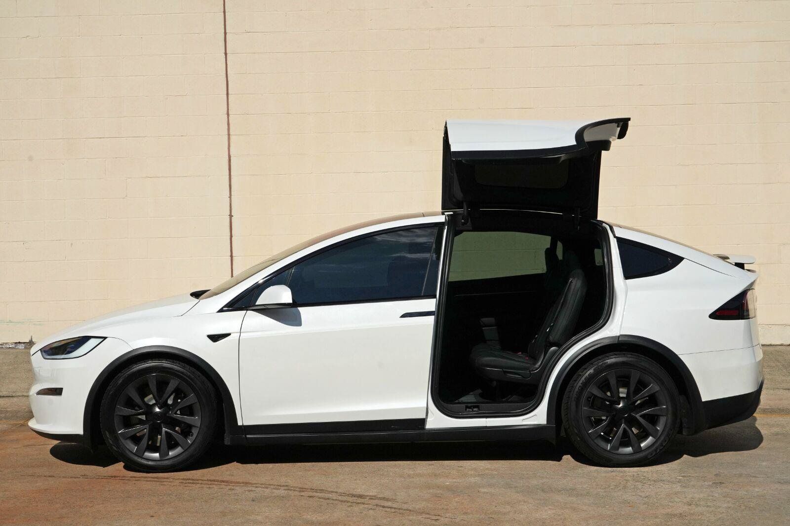 Used 2024 Tesla Model X AWD/4WD image 51