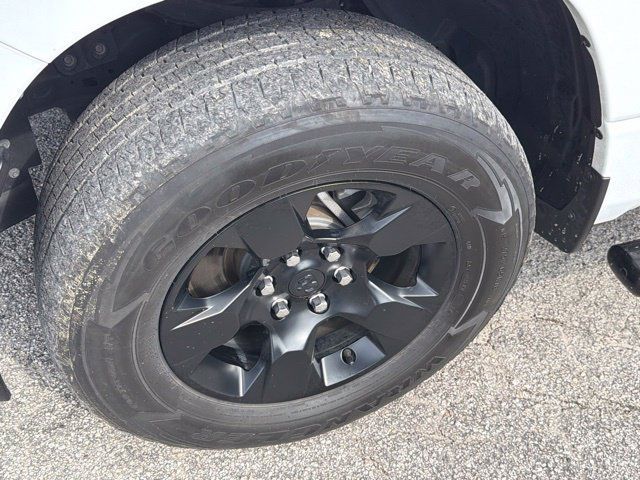 Used 2025 RAM 1500 Tradesman w/ Night Edition AWD/4WD image 13