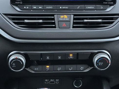 Used 2025 Nissan Altima 2.5 S image 19