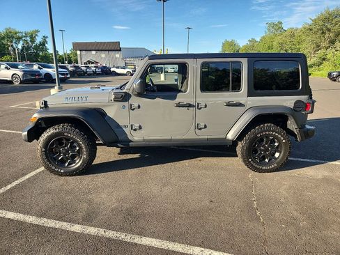 Used 2023 Jeep Wrangler Unlimited w/ Cold Weather Group AWD/4WD image 7