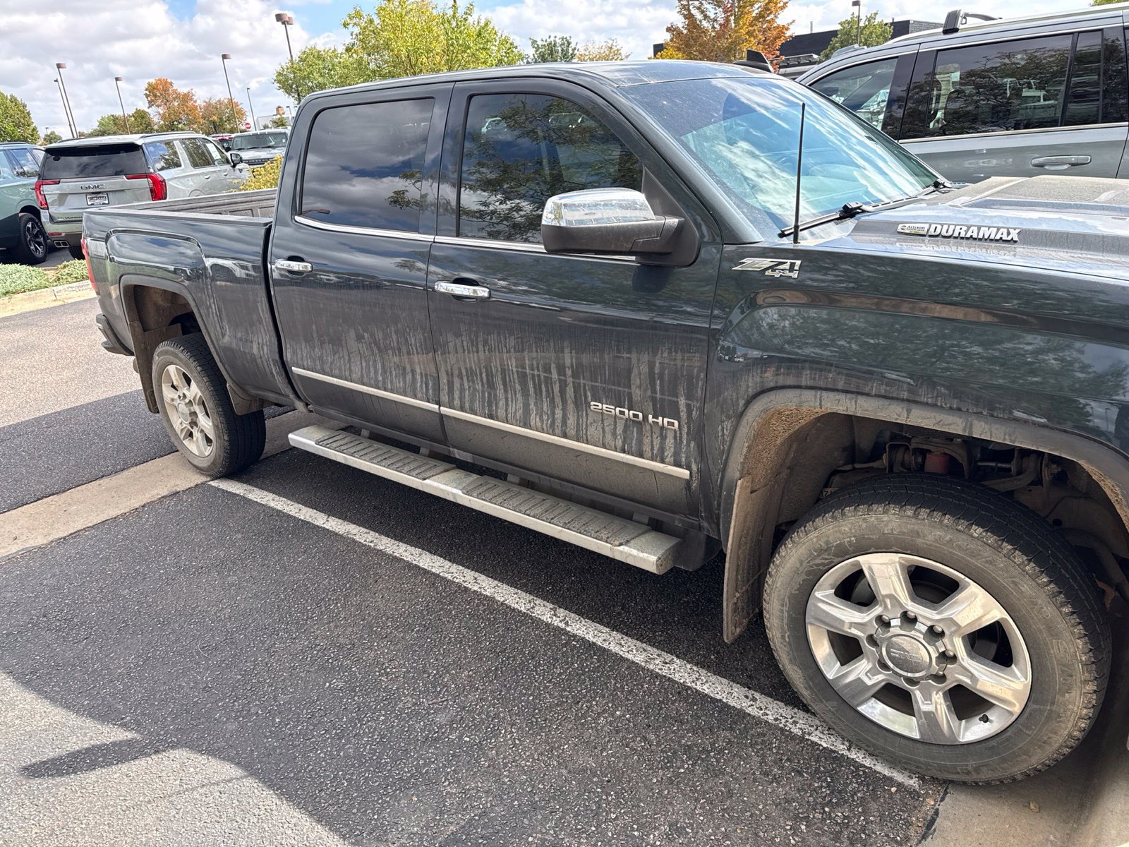 Used 2018 GMC Sierra 2500 SLT w/ Suspension Package, Off-Road AWD/4WD image 2