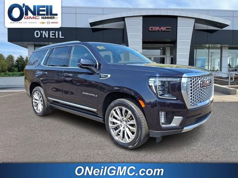 Certified 2022 GMC Yukon Denali w/ Denali Premium Package AWD/4WD image 1