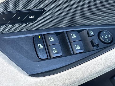 Used 2023 BMW i4 eDrive40 w/ Premium Package image 11