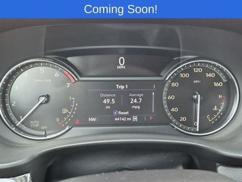 Used 2023 Cadillac XT4 Sport w/ Cold Weather Package AWD/4WD image 32