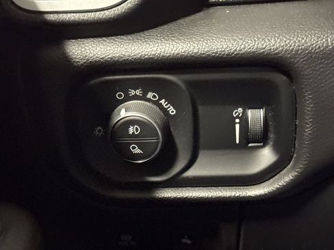 Used 2022 RAM 1500 Big Horn AWD/4WD image 19