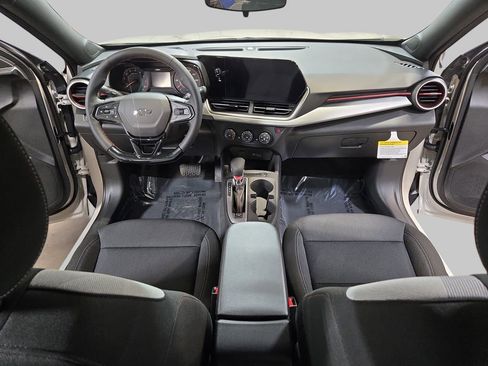 New 2026 Chevrolet Trax RS image 9