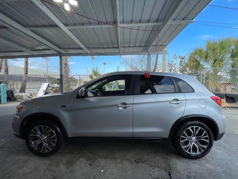 Used 2019 Mitsubishi Outlander Sport SE FWD image 10