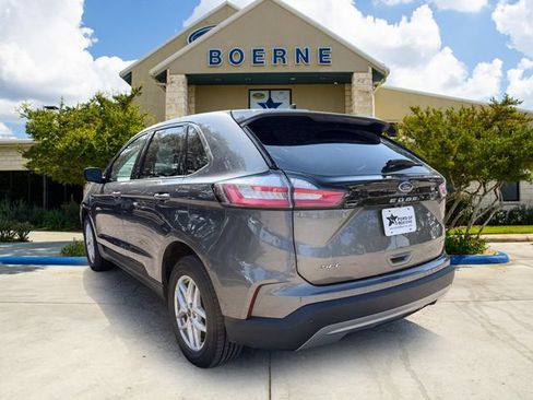 Used 2024 Ford Edge SEL AWD/4WD image 3