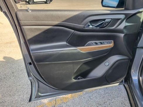 Used 2022 GMC Acadia SLE w/ Driver Convenience Package image 21