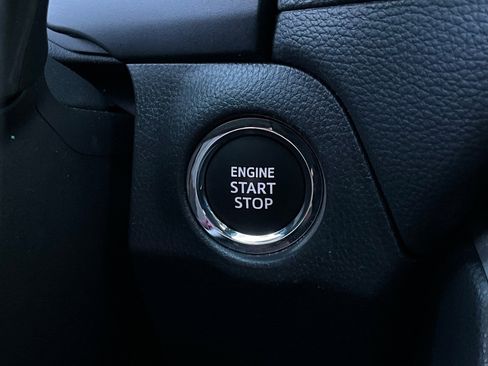 Used 2025 Toyota RAV4 XLE image 29