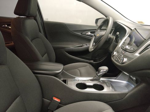 Used 2022 Chevrolet Malibu LT image 21