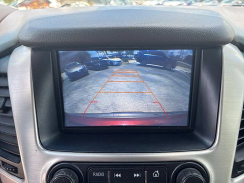 Used 2017 GMC Yukon SLT AWD/4WD image 23