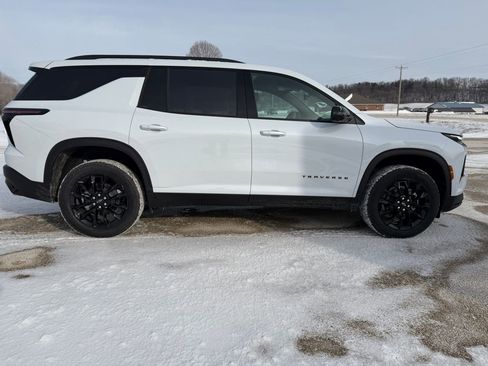 New 2026 Chevrolet Traverse LT w/ Midnight/Sport Edition image 5