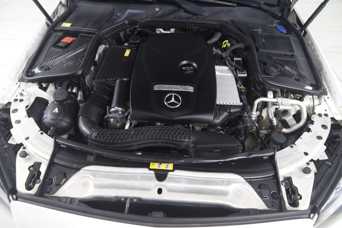 Used 2015 Mercedes-Benz C 300 4MATIC Sedan image 45