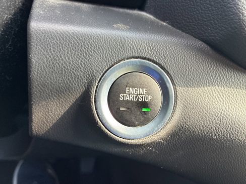 Used 2018 GMC Terrain SLE w/ LPO, Cargo Package image 9