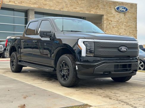New 2025 Ford F150 Lightning XLT image 59