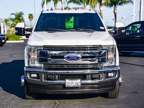 Used 2019 Ford F350 Lariat w/ Lariat Ultimate Package image 2