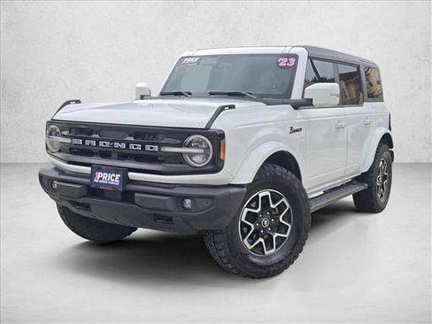 Used 2023 Ford Bronco Outer Banks AWD/4WD image 1