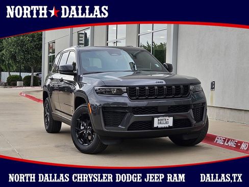 New 2026 Jeep Grand Cherokee Altitude AWD/4WD image 1