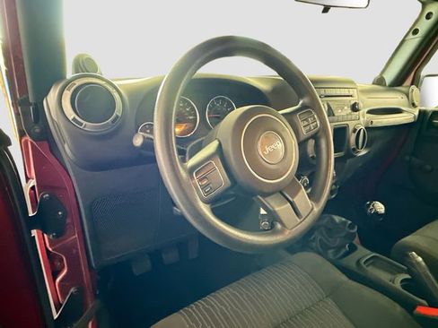 Used 2012 Jeep Wrangler Unlimited Sport AWD/4WD image 11