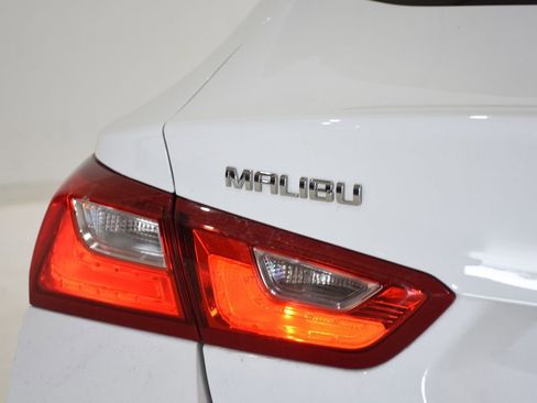 Used 2023 Chevrolet Malibu LT FWD image 29