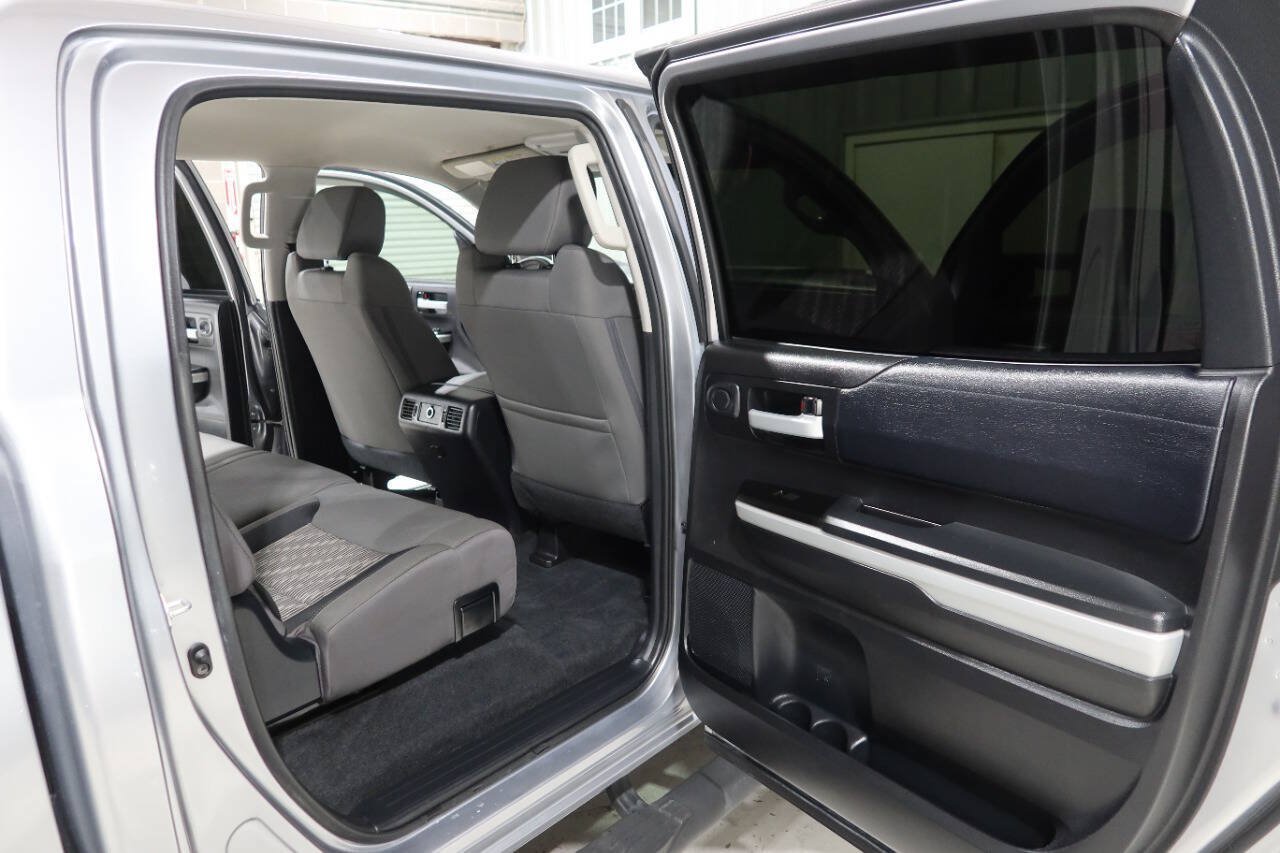 Used 2021 Toyota Tundra SR5 w/ SR5 Upgrade Package AWD/4WD image 14