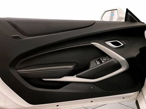 Used 2022 Chevrolet Camaro LT RWD image 22