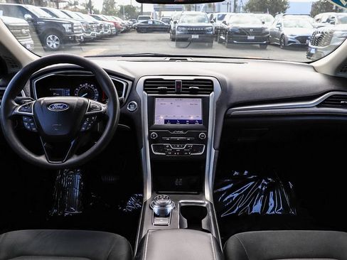 Certified 2020 Ford Fusion SE AWD/4WD image 13