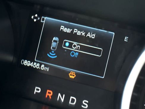 Used 2020 Ford Mustang Premium image 9