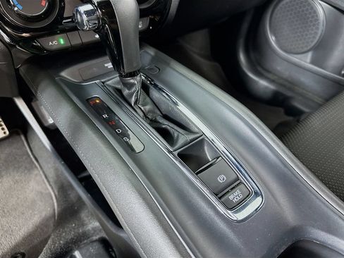 Used 2022 Honda HR-V Sport image 18