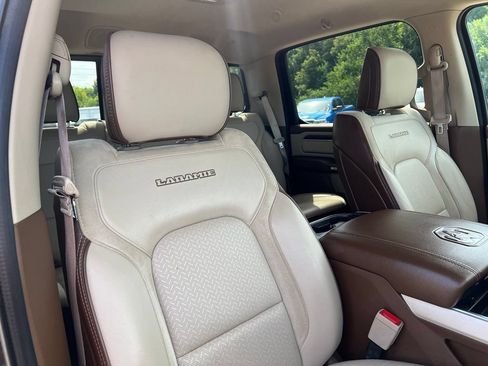 Used 2020 RAM 1500 Laramie AWD/4WD image 11